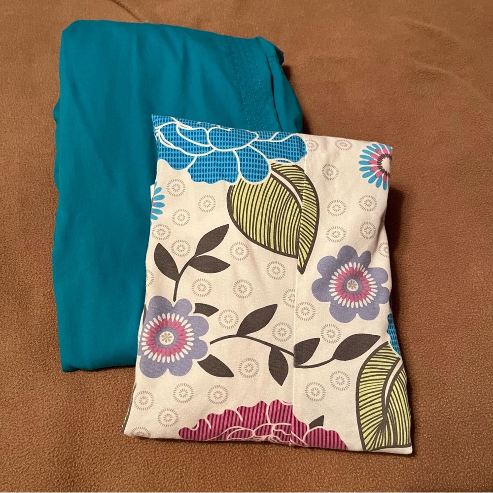 Nursing Scrubs Set — Top and Pant SZ 2X